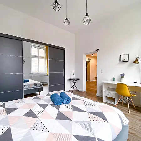 31-vezuvio - Deerrest * Jelenia Góra